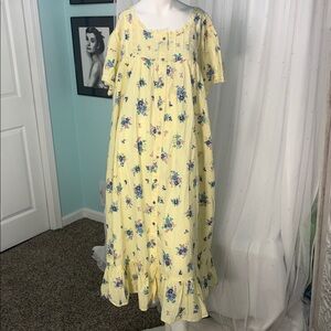 Vtg NOS Fashion Bug floral muumuu